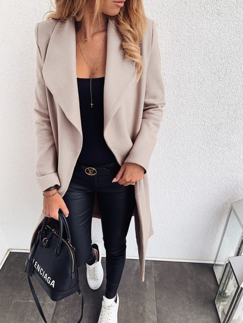 Manteau en laine pour femmes : chaud et simple