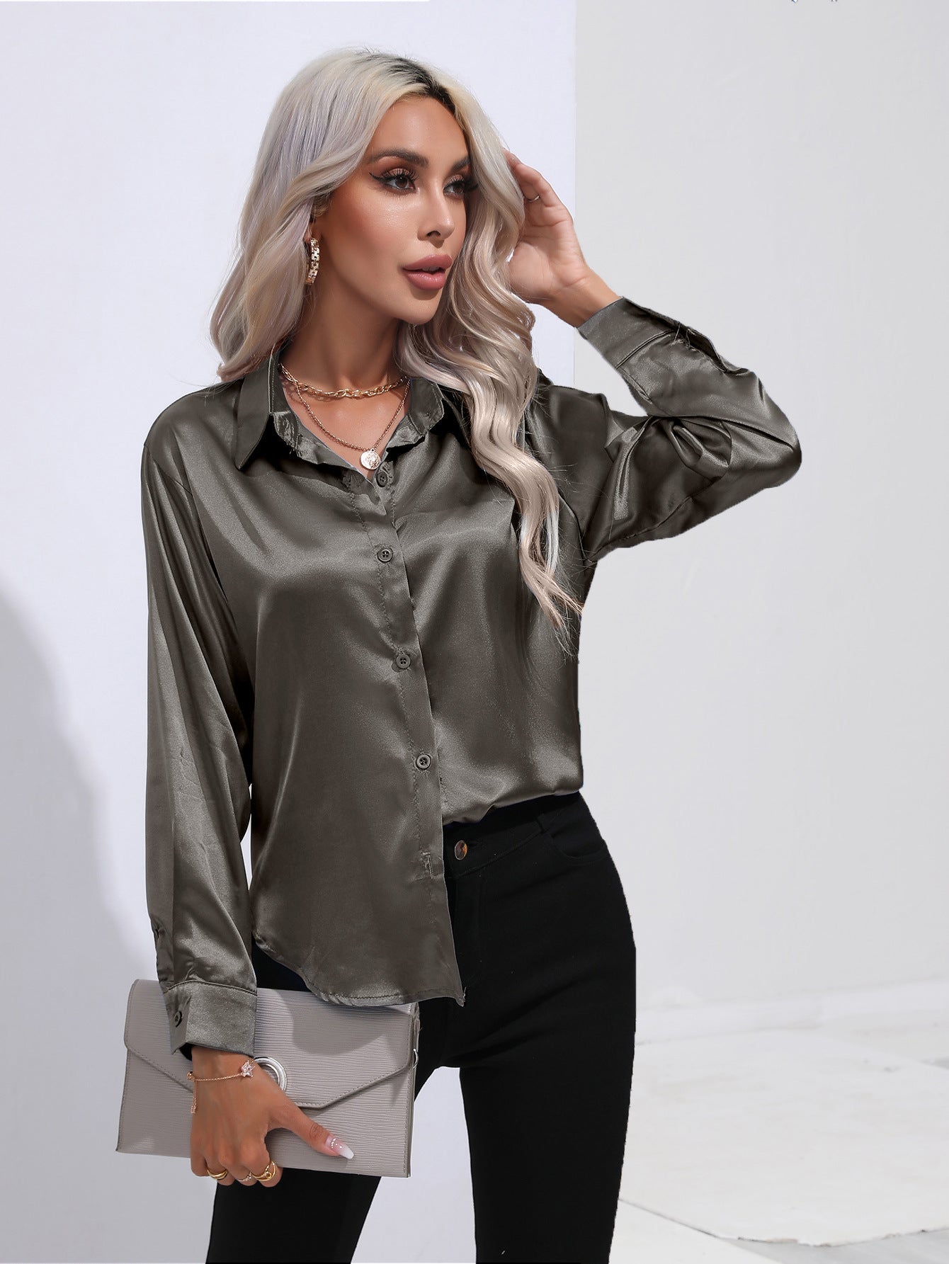 Blouse élégante en satin