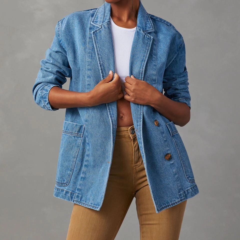 Blazer en jean avec poches boutonnées et coupe ample